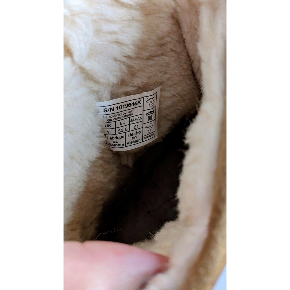 UGG Kids Classic Boots Size 2 Short Weather K/1019646K Chestnut 100% Authentic - Picture 11 of 12